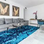 Rg312 - Royal Garden By Roomservices