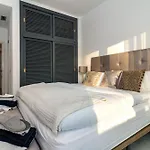 Rg312 - Royal Garden By Roomservices
